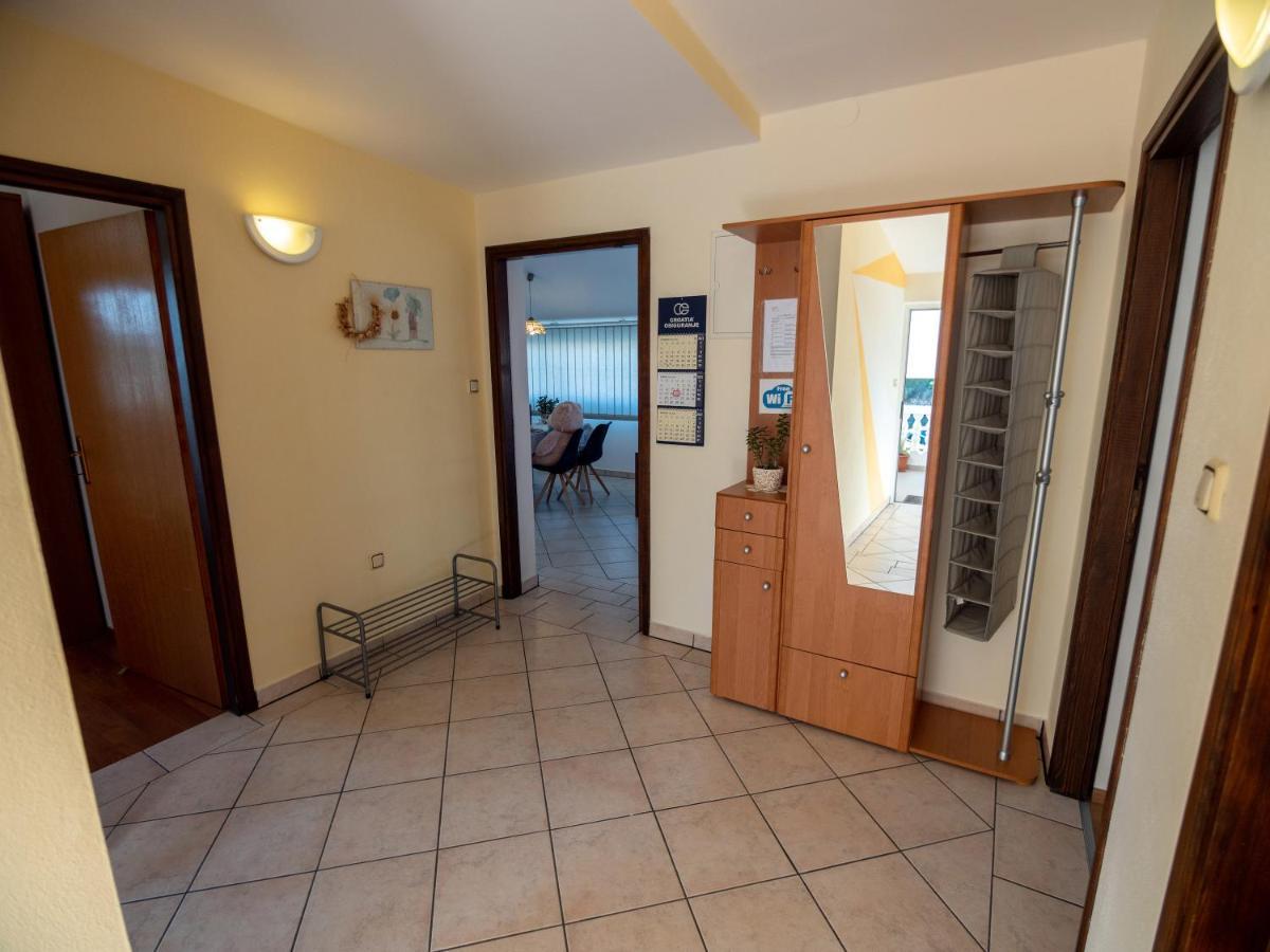 Apartments Rezek Supetarska Draga Eksteriør bilde