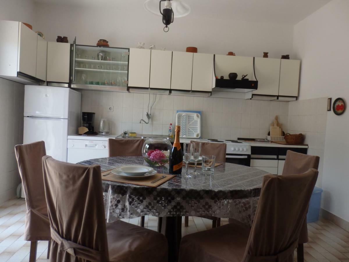 Apartments Rezek Supetarska Draga Eksteriør bilde
